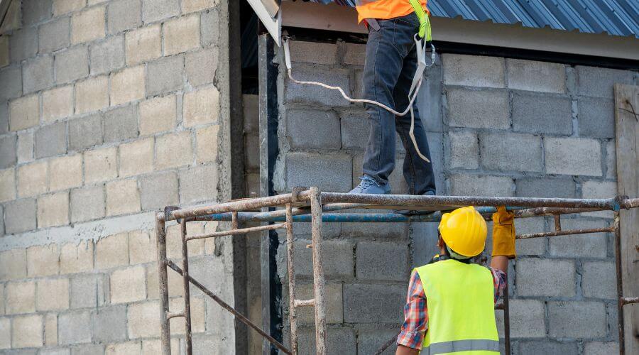 Professional residential roofers in Rock Falls, IA